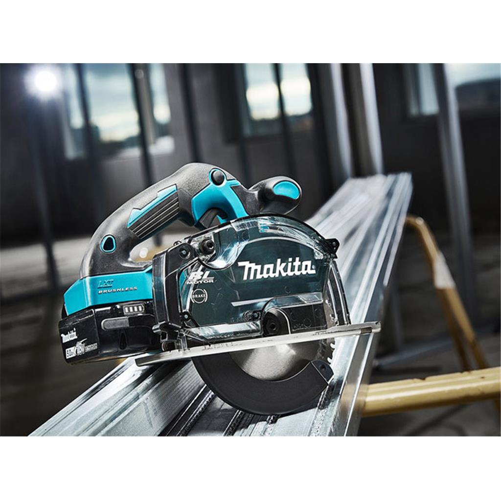 metal kesme makinası Makita DCS551RMJ Akülü Metal Kesme şarjlı metal kesici